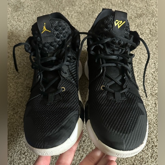 Jordan Men's why not zero.2 basketball shoes.